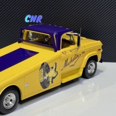 1:18 Dodge D-300 Ramp Truck 1970 Michelin - ACME