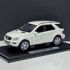 1:18 Mercedes-Benz ML350 Beyaz - Welly