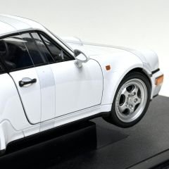 1:18 Porsche 911 Turbo 964 Beyaz - Welly