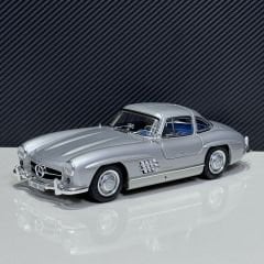 1:18 Mercedes-Benz 300SL Gullwing 1954 Silver - Schuco