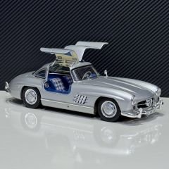 1:18 Mercedes-Benz 300SL Gullwing 1954 Silver - Schuco