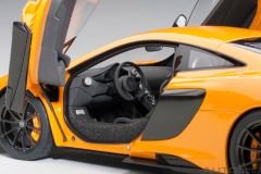 1:18 McLaren 675LT Orange 2016 - Autoart