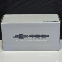 1:18 Chevrolet Silverado 100th Year Edition 2018 - GT Spirit