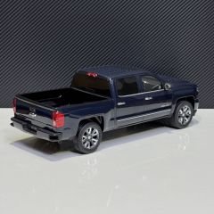 1:18 Chevrolet Silverado 100th Year Edition 2018 - GT Spirit