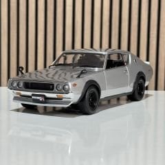 1:18 Nissan Skyline 2000 GT-R KPGC110 Silver 1973 - Kyosho