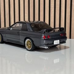 1:18 Nissan Skyline GT-R R32 Wangan Midnight Reina Gri - Autoart
