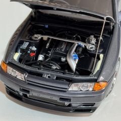 1:18 Nissan Skyline GT-R R32 Wangan Midnight Reina Gri - Autoart