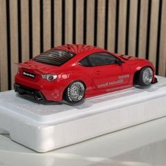 1:18 Toyota 86 Rocket Bunny Silver Wheels - Autoart