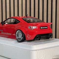 1:18 Toyota 86 Rocket Bunny Silver Wheels - Autoart