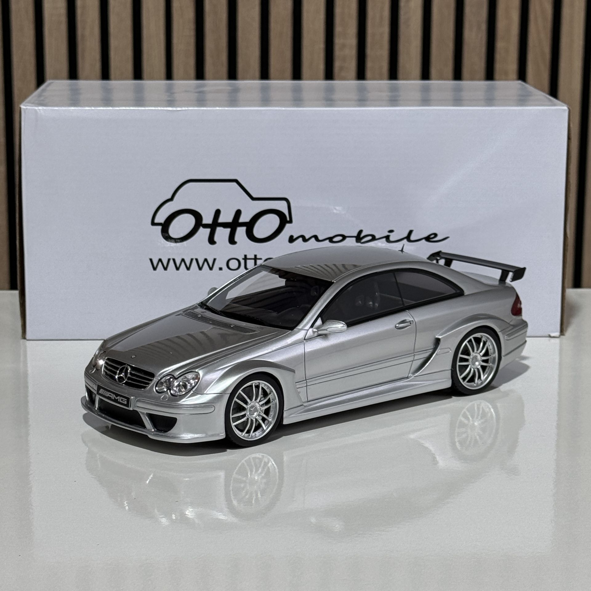 1:18 Mercedes-Benz CLK DTM AMG C209 Silver - Otto