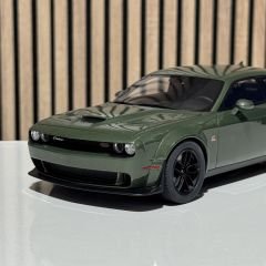 1:18 Dodge Challenger R/T Coupe Widebody 2019 Green - GT Spirit