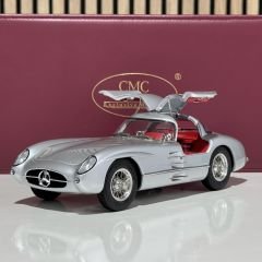 1:18 Mercedes-Benz 300 SLR Uhlenhaut 1955 Red Interior - CMC