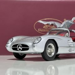 1:18 Mercedes-Benz 300 SLR Uhlenhaut 1955 Red Interior - CMC