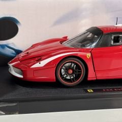 1:18 Ferrari FXX Evoluzione Black Wheels - Hot Wheels Elite