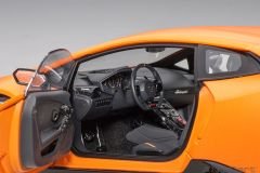 1:18 Lamborghini Huracan LP640-4 Performante 2017 - Autoart