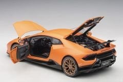 1:18 Lamborghini Huracan LP640-4 Performante 2017 - Autoart