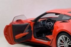 1:18 Chevrolet Corvette C7 Z06 Torch Red - Autoart