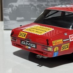 1:18 Mercedes-Benz 300 SEL Red Pig - Minichamps Dealer Edition