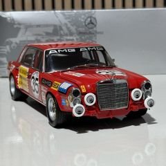 1:18 Mercedes-Benz 300 SEL Red Pig - Minichamps Dealer Edition