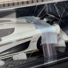 1:18 Koenigsegg Regera Pearl White High End Resin - FrontiArt