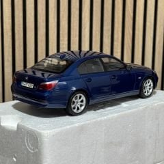 1:18 BMW 5 Serie 545i E60 Mystic Blue - Kyosho