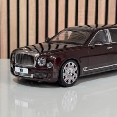 1:18 Bentley Mulsanne Grand Limousine by Mulliner  Burgundy - Almost Real