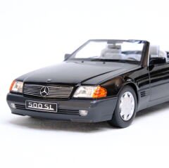 1:18 1993 Mercedes-Benz SL500 R129 - KK Scale