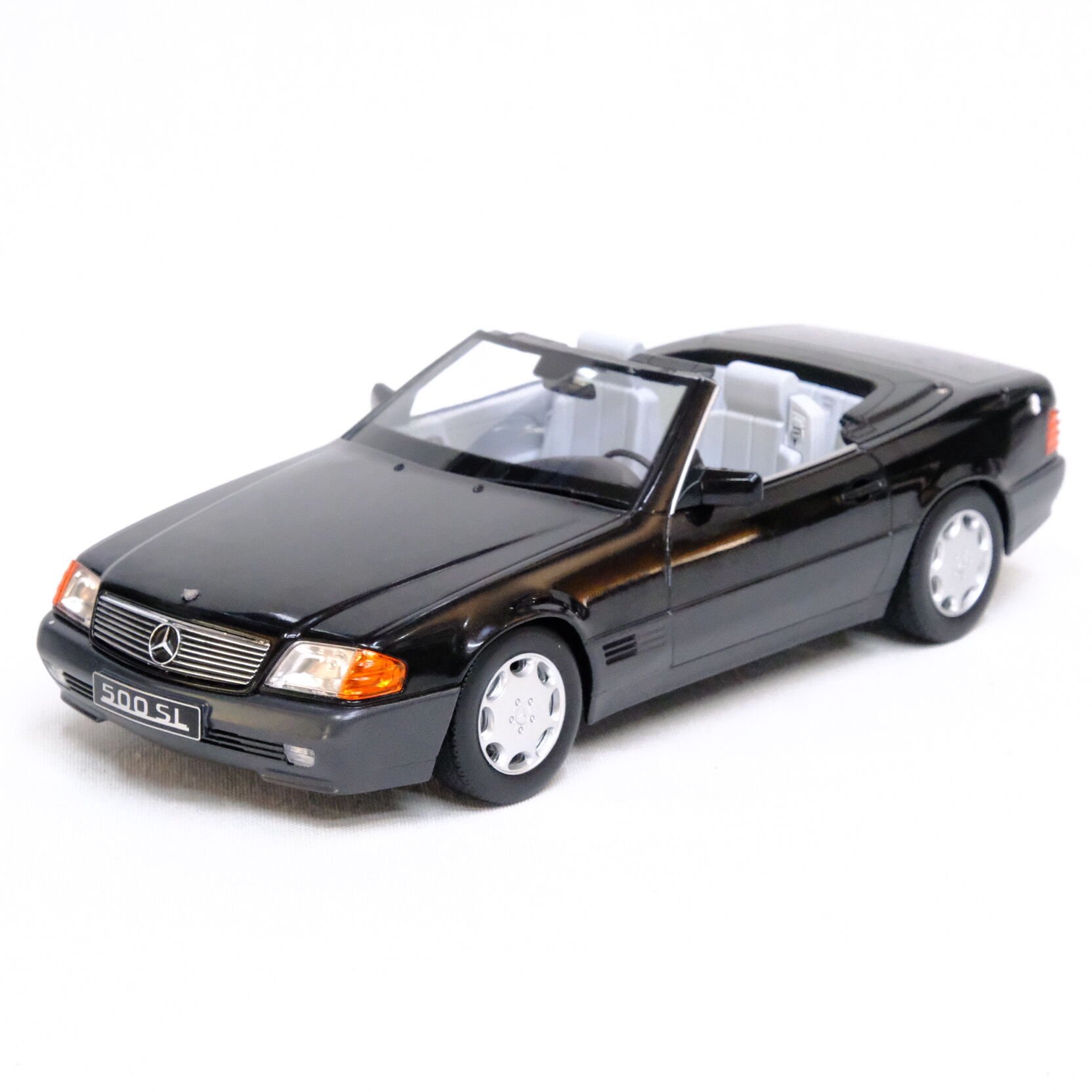 1:18 1993 Mercedes-Benz SL500 R129 - KK Scale