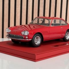1:18 Ferrari 330 GT 2+2 1964 Red 3 Limited - BBR DeLuxe