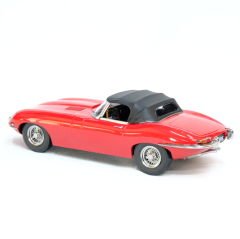 1:18 Jaguar E Type 1961 Red - KK Scales