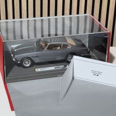 1:18 Ferrari 250 GTE 2+2 I Serie Smoke Grey 1960 - BBR