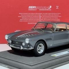 1:18 Ferrari 250 GTE 2+2 I Serie Smoke Grey 1960 - BBR