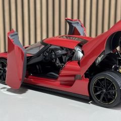 1:18 Koenigsegg Agera Red 79007 Diecast - Autoart Signature