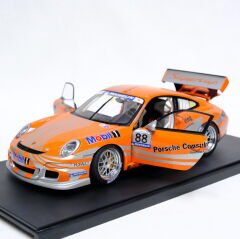 1:18 Porsche 911 GT3 Typ 997 Mobil1 Super Cup 2006 -Autoart