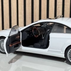 1:18 Mercedes-Benz CL Class CL500 White - Autoart