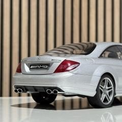 1:18 Mercedes-Benz CL63 AMG Silver - Autoart