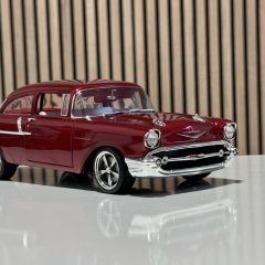 1:18 Chevrolet 150 Restomod 1957 Candy Red - ACME Nice Car