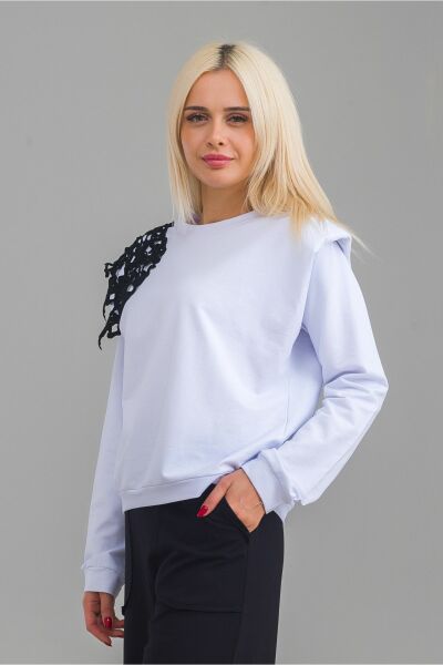 Kadın Kırmızı Renk Vatkalı Güpür Aplikeli Örme Kumaş Penye Sweatshirt Beyaz - S