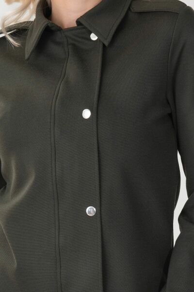 Kadın Viskon Polyester Likralı Kumaş Kol Ucu Toka Bantlı Kuş Gözü Aksesuarlı Çıt Çıtlı Cepli  Ceket Haki - M