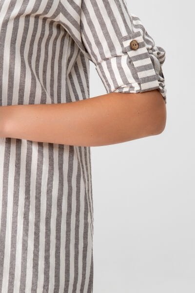 BOLD & YOUNG Kadın Cepli Çizgili Pamuklu Düğmeli Yırtmaçlı Gömlek Elbise S