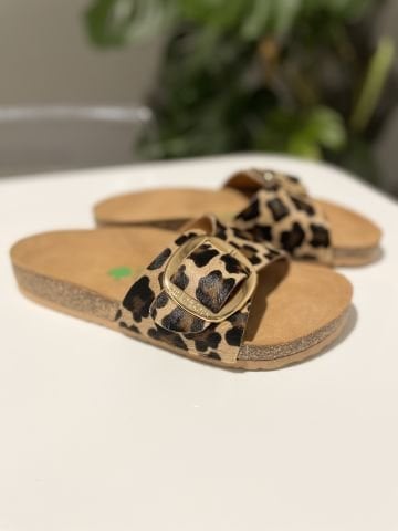 Land of Cork mantar tabanlı leopar desenli deri terlik