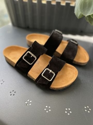 Land of Cork Unisex Ayarlanabilir Tokalı Süet Deri Terlik – Doğal Mantar Taban
