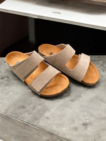 Land of Cork Unisex Hakiki Süet Deri, Doğal Mantar Taban, Ark Destekli, Cırtlı Ayarlanabilir Sandalet