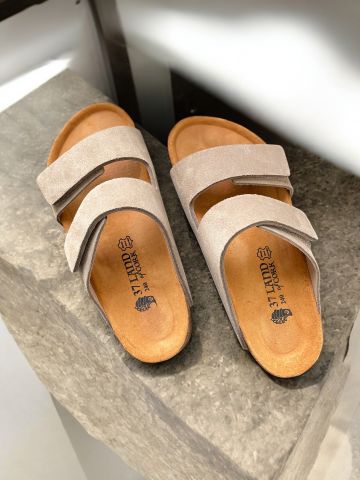 Land of Cork Unisex Hakiki Süet Deri, Doğal Mantar Taban, Ark Destekli, Cırtlı Ayarlanabilir Sandalet