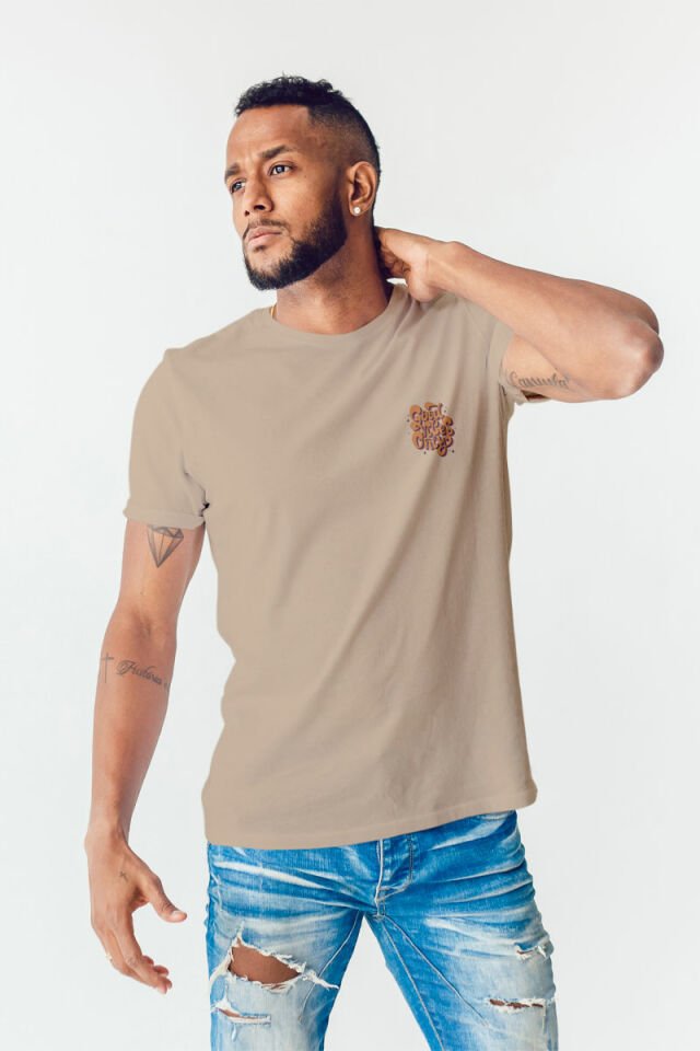 Oversize Printed Camel T-Shirt Good Vibes