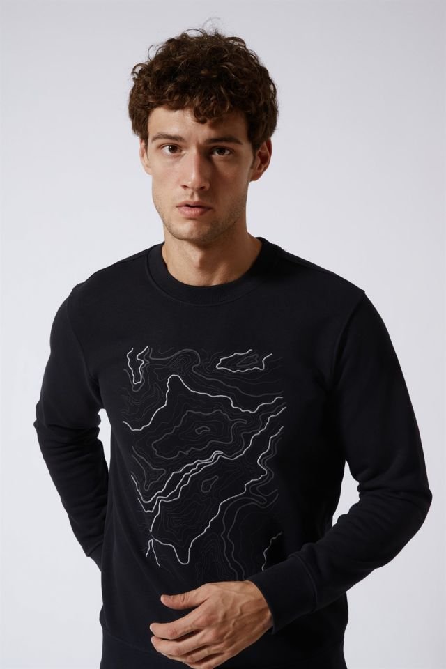 Üzeri Baskılı Bisiklet Yaka Sweatshirt Siyah