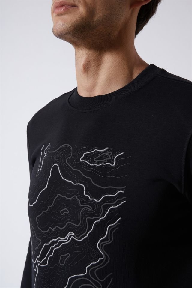 Üzeri Baskılı Bisiklet Yaka Sweatshirt Siyah
