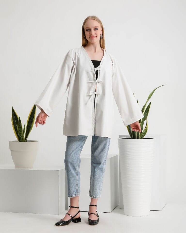 Beyaz Bağlamalı Kimono