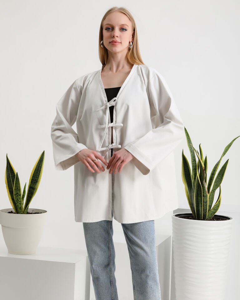 Beyaz Bağlamalı Kimono