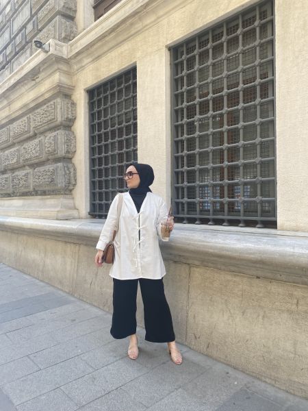 Beyaz Bağlamalı Kimono